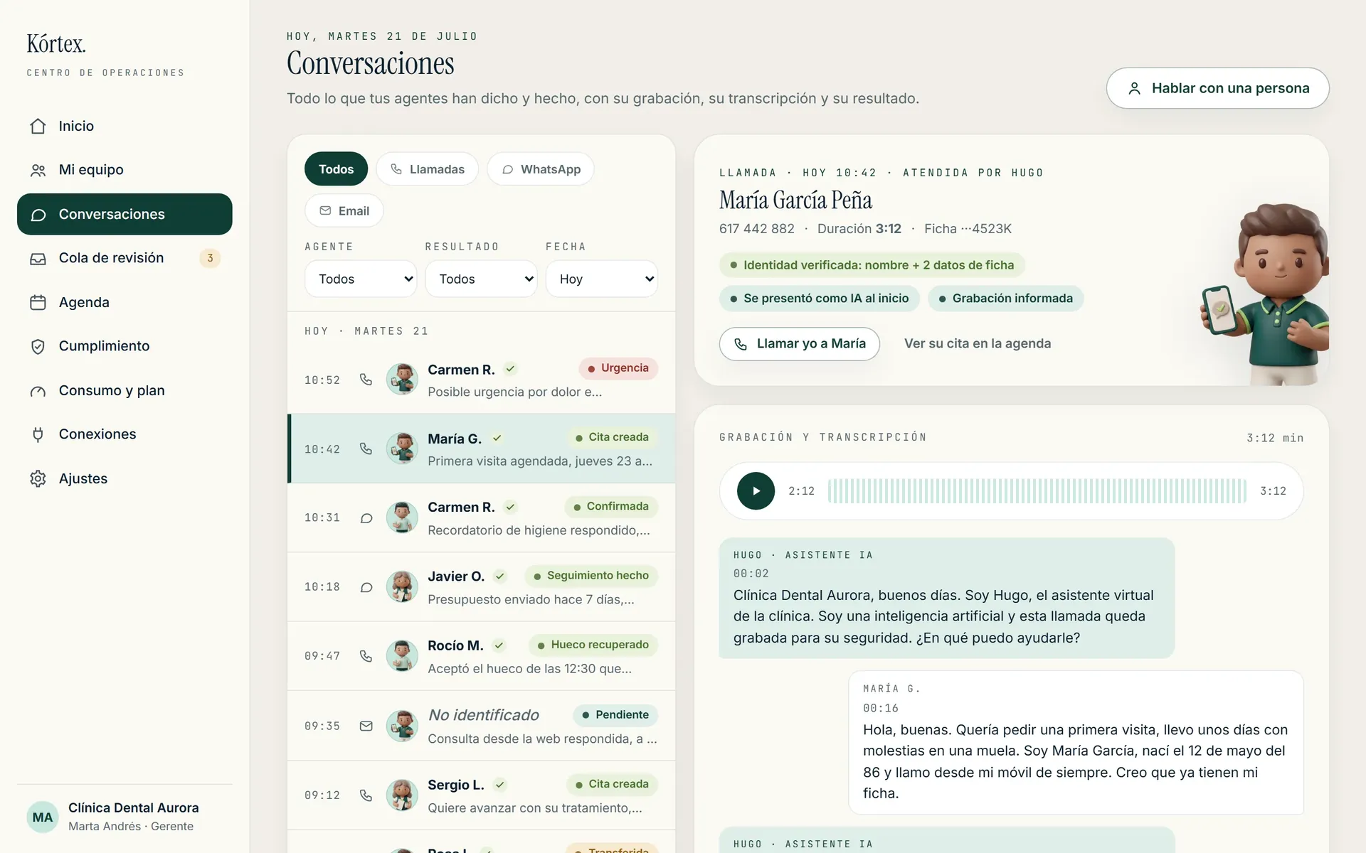 Conversación de un agente con un paciente, con transcripción